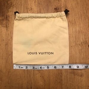 Authentic Louis Vuitton Belt Dust Bag with Drawstring. 7.5”x7”.